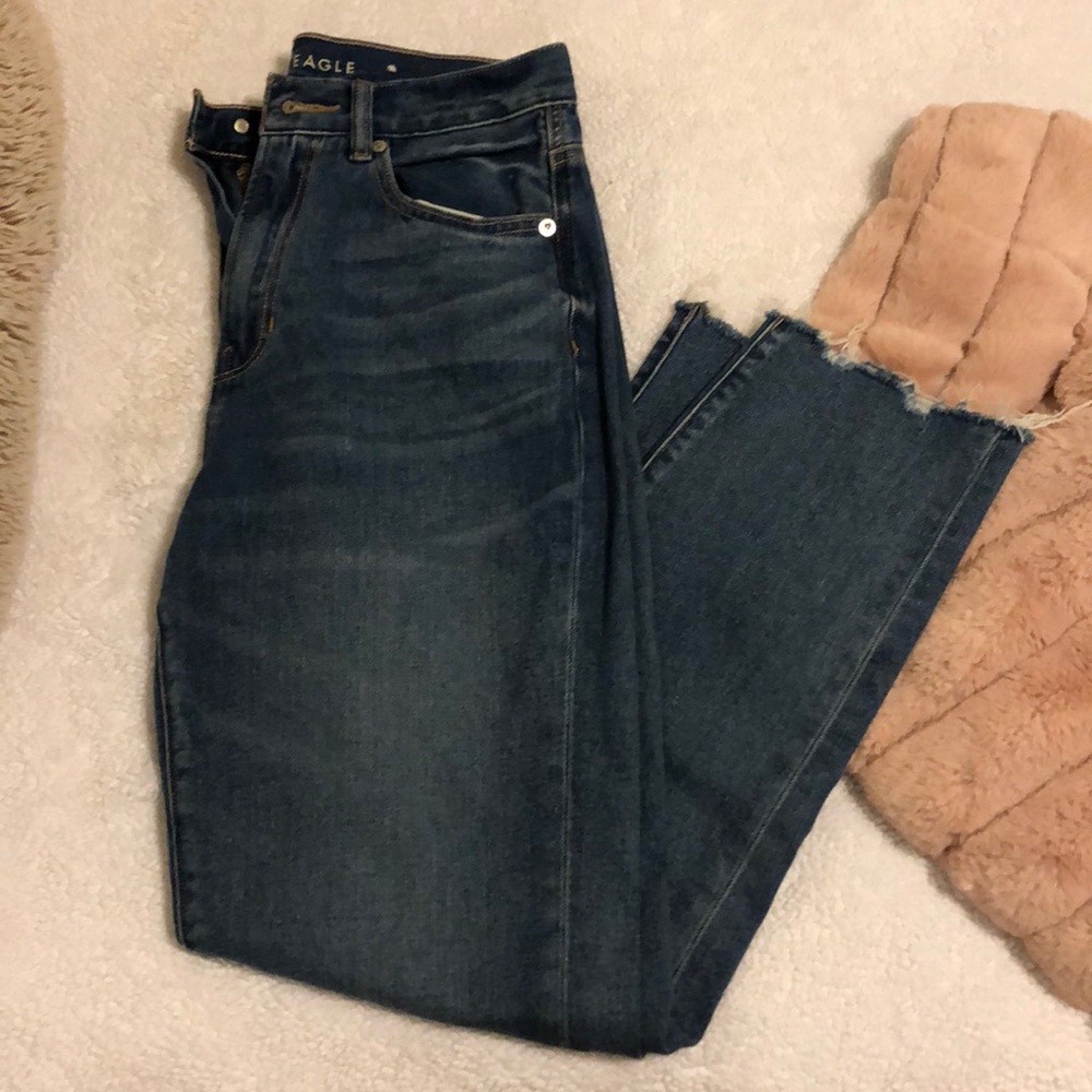 american eagle ripped mom jeans